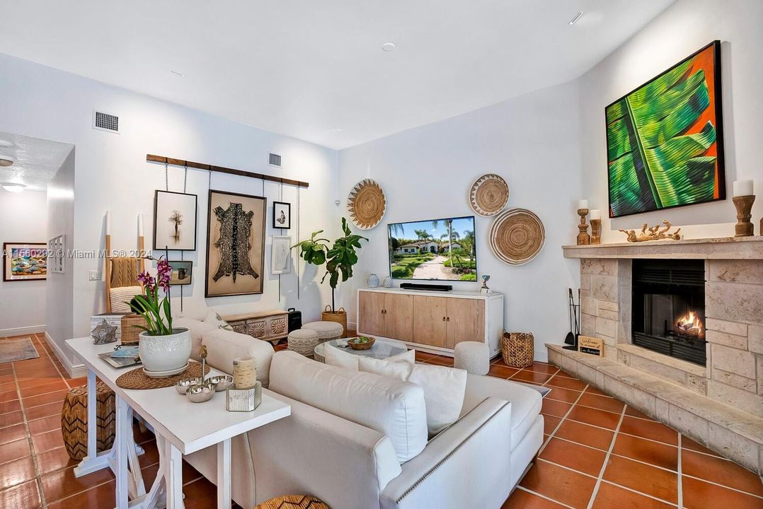 最近租的: $12,500 (5 贝兹, 4 浴室, 3456 平方英尺)