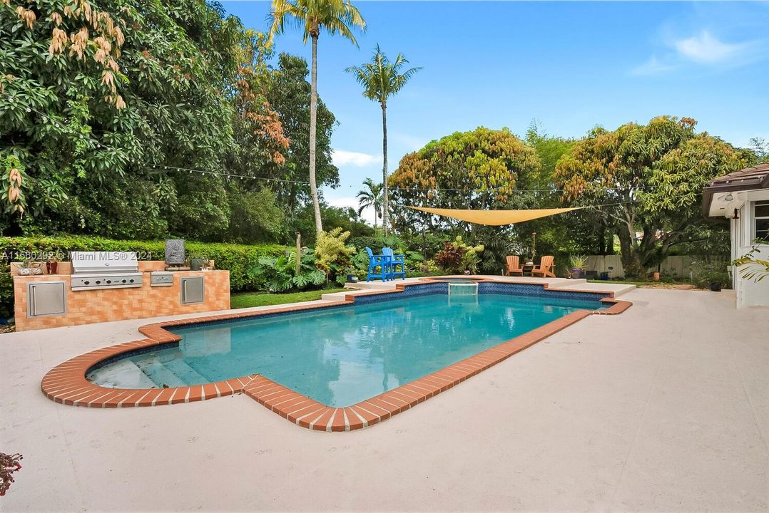 最近租的: $12,500 (5 贝兹, 4 浴室, 3456 平方英尺)