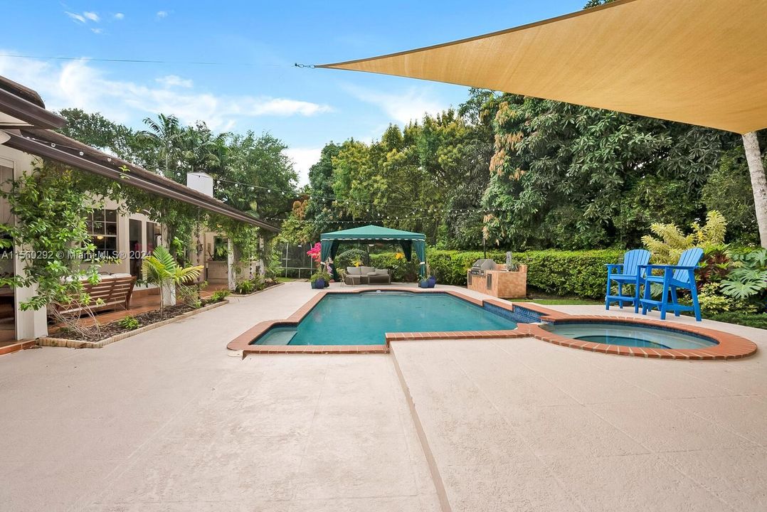 最近租的: $12,500 (5 贝兹, 4 浴室, 3456 平方英尺)