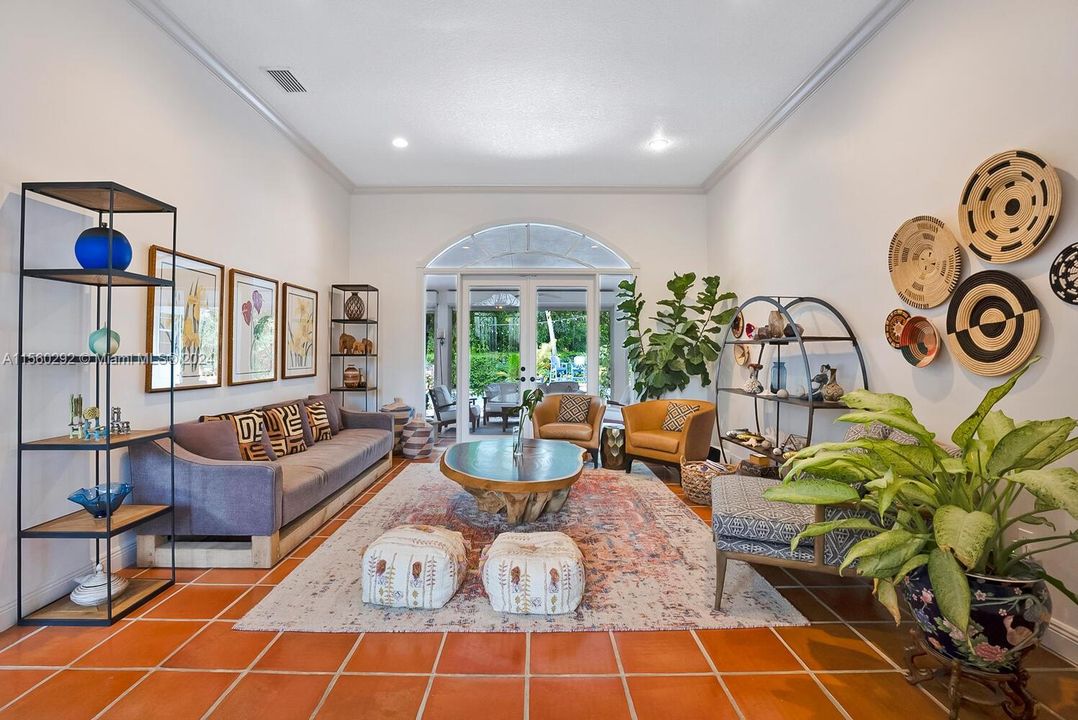 最近租的: $12,500 (5 贝兹, 4 浴室, 3456 平方英尺)