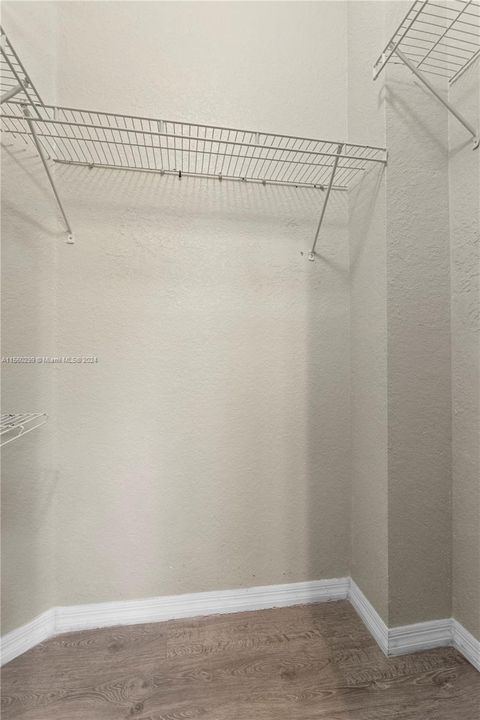 Recently Sold: $376,000 (2 beds, 2 baths, 1067 Square Feet)