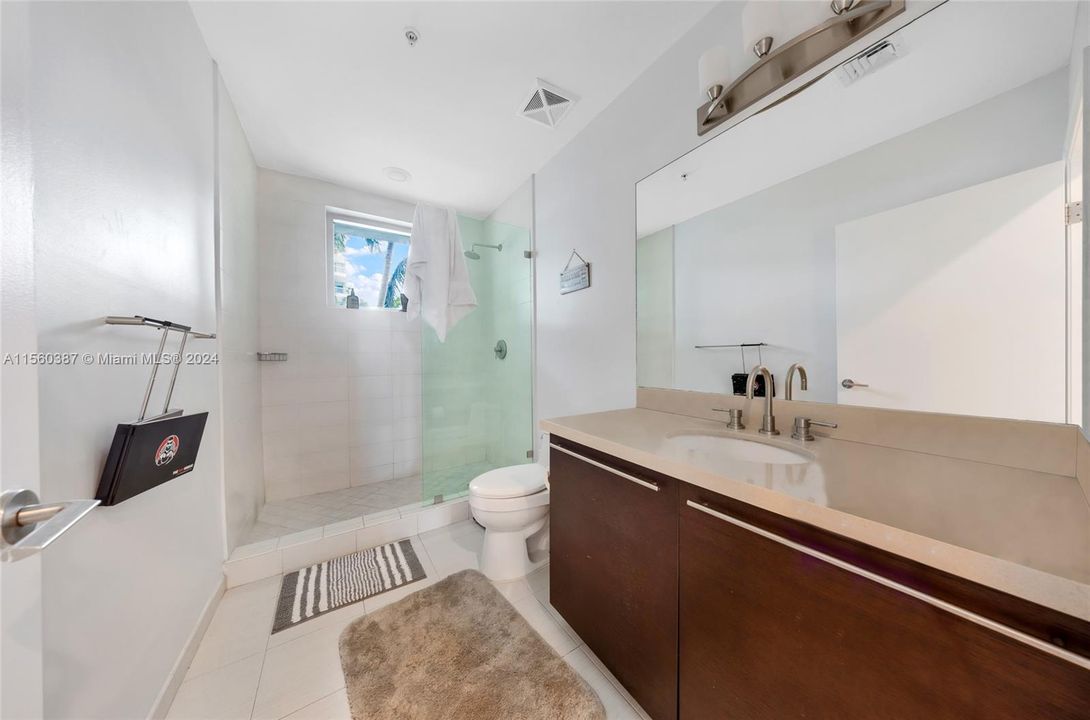 最近租的: $4,300 (2 贝兹, 3 浴室, 1410 平方英尺)