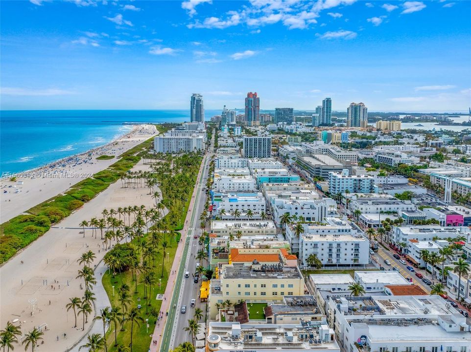 Recently Rented: $2,400 (1 beds, 1 baths, 720 Square Feet)