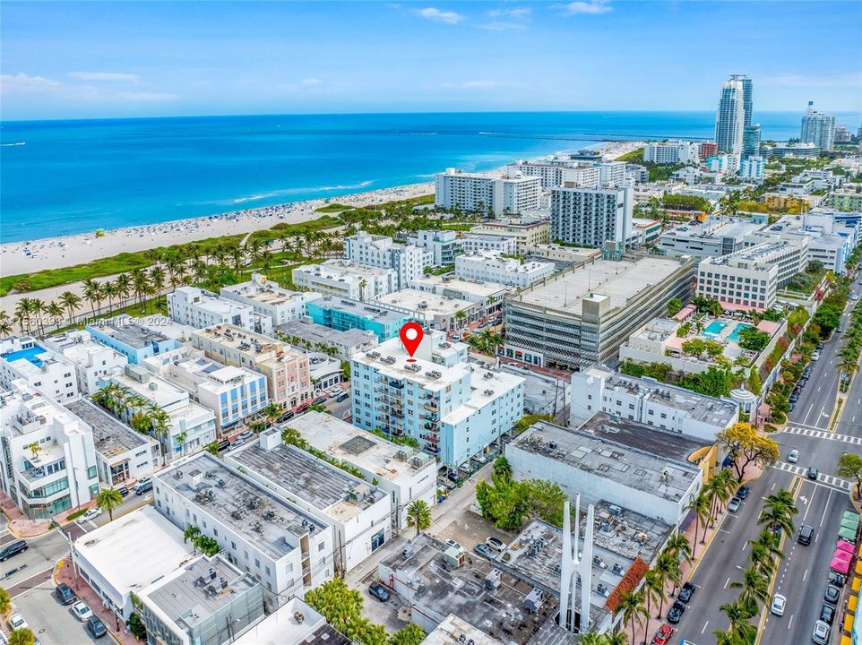 Recently Rented: $2,400 (1 beds, 1 baths, 720 Square Feet)