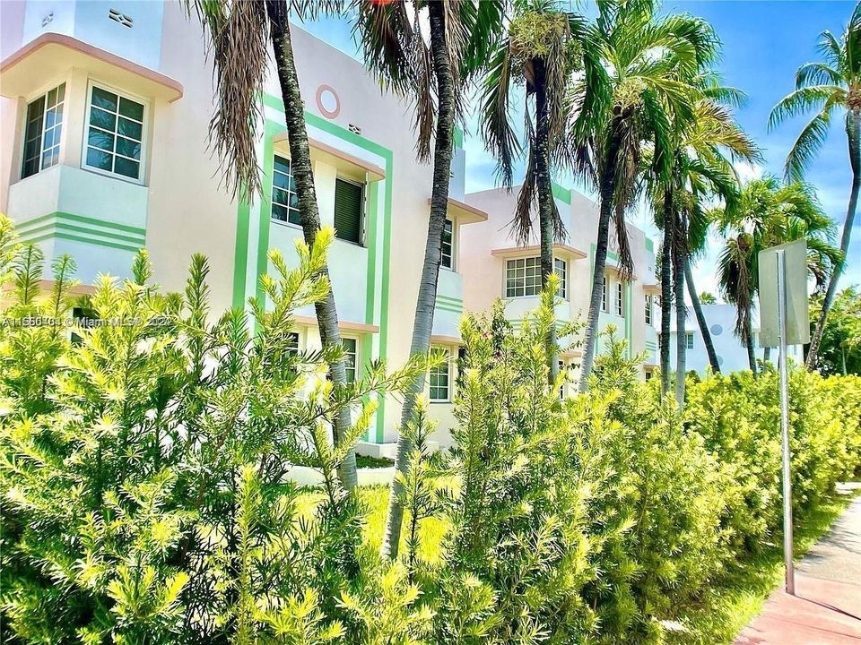 Recently Rented: $1,975 (1 beds, 1 baths, 510 Square Feet)