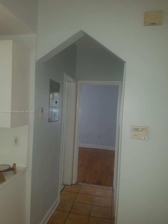 Recently Rented: $1,975 (1 beds, 1 baths, 510 Square Feet)