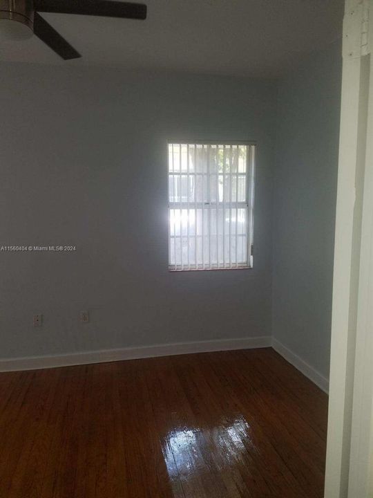 Recently Rented: $1,975 (1 beds, 1 baths, 510 Square Feet)