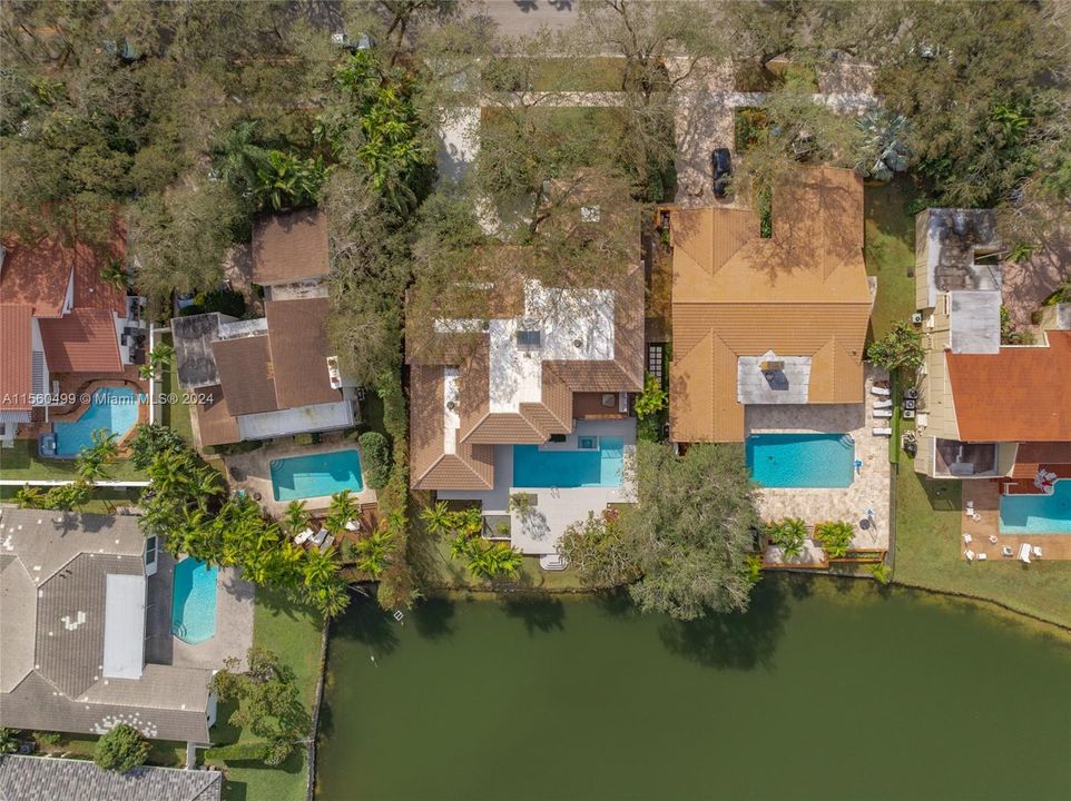 Active With Contract: $1,800,000 (4 beds, 3 baths, 4709 Square Feet)