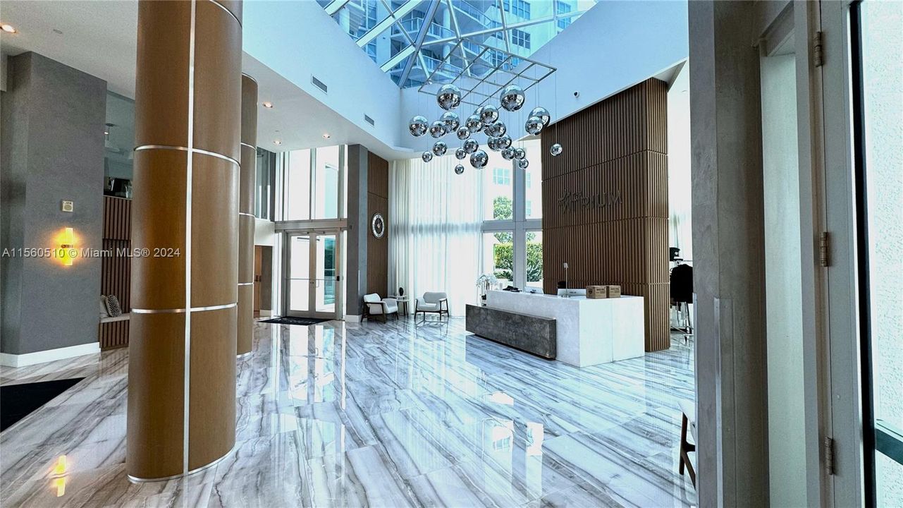 Recently Rented: $5,600 (3 beds, 2 baths, 1818 Square Feet)