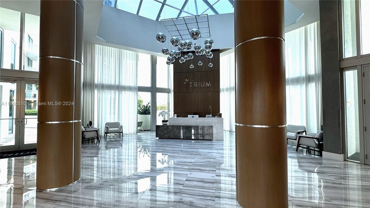 Recently Rented: $5,600 (3 beds, 2 baths, 1818 Square Feet)