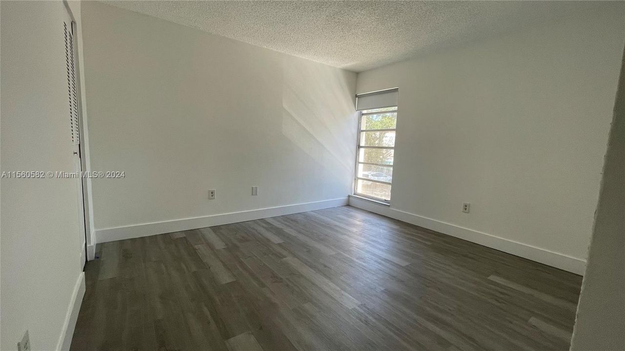 Recently Rented: $2,200 (2 beds, 2 baths, 1046 Square Feet)