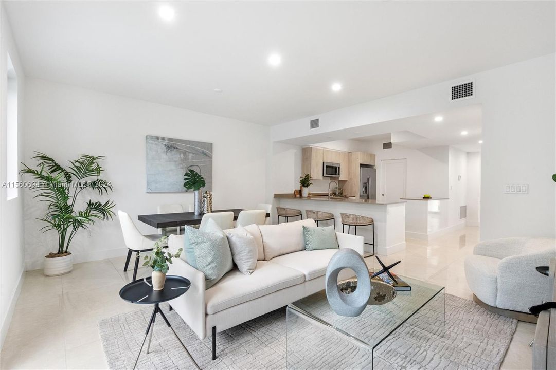 Active With Contract: $605,000 (3 beds, 2 baths, 1582 Square Feet)
