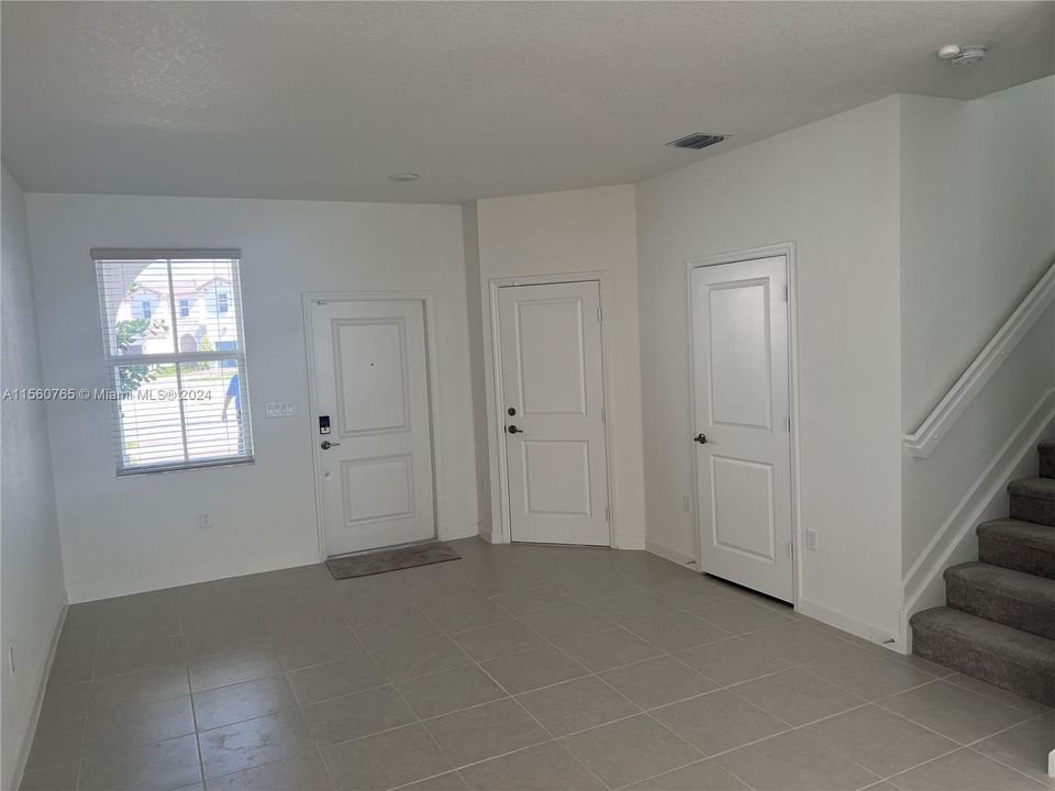 For Rent: $3,800 (4 beds, 2 baths, 0 Square Feet)