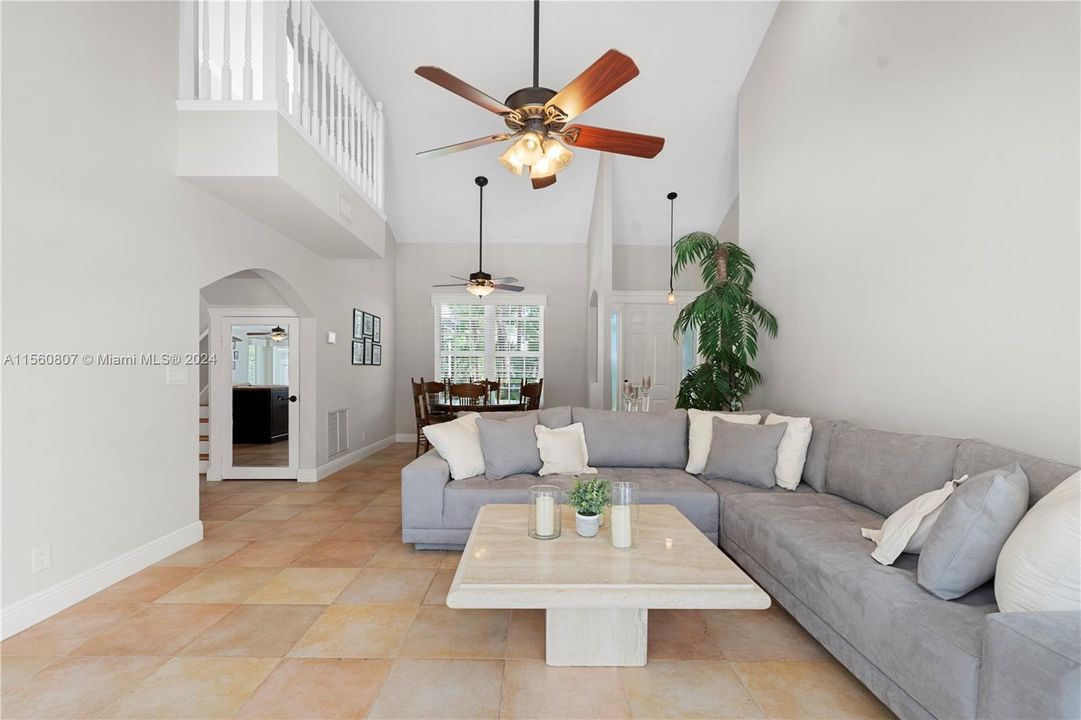 Active With Contract: $969,000 (4 beds, 2 baths, 2220 Square Feet)