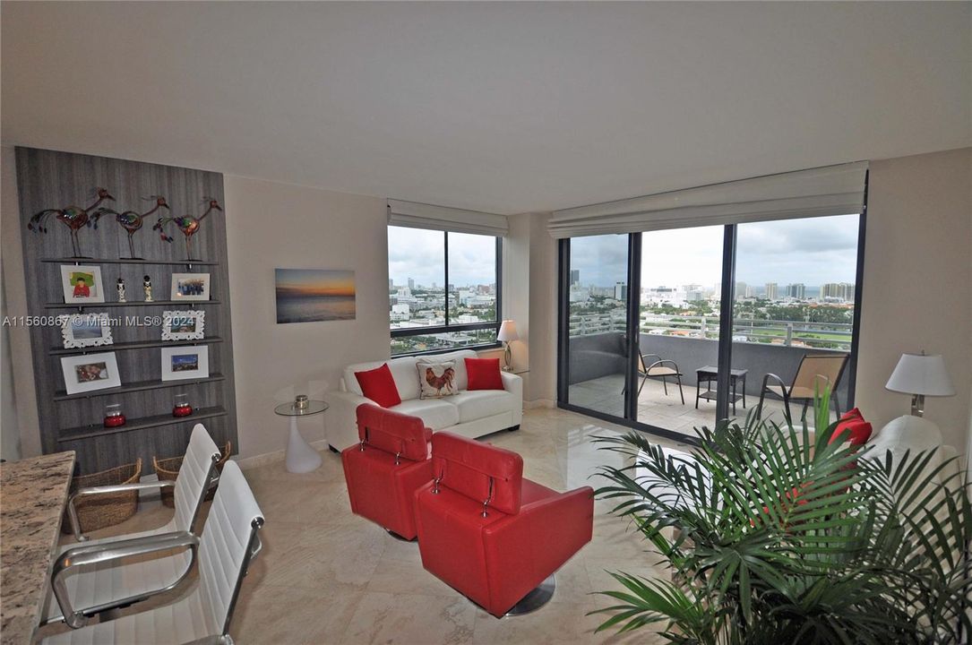 Active With Contract: $4,900 (2 beds, 2 baths, 1262 Square Feet)