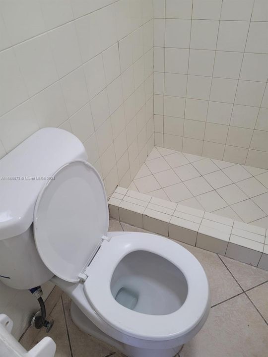 Recently Rented: $1,300 (0 beds, 1 baths, 500 Square Feet)