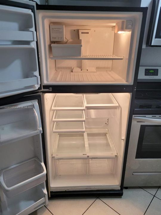 Recently Rented: $1,300 (0 beds, 1 baths, 500 Square Feet)