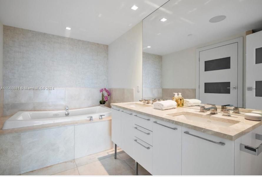 Active With Contract: $1,590,000 (1 beds, 2 baths, 1110 Square Feet)