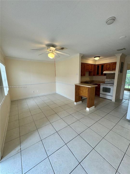 Recently Rented: $1,675 (1 beds, 1 baths, 680 Square Feet)