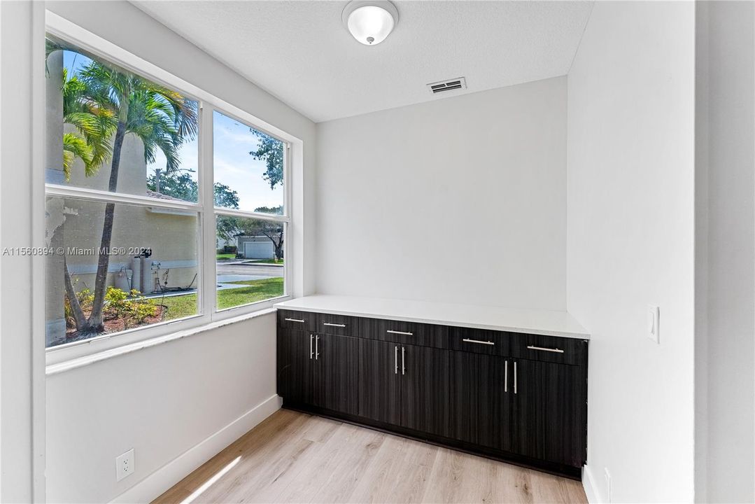 Recently Sold: $699,000 (4 beds, 2 baths, 2292 Square Feet)