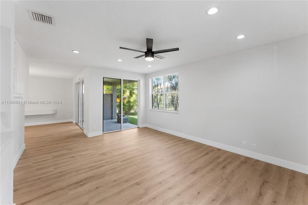 Recently Sold: $699,000 (4 beds, 2 baths, 2292 Square Feet)