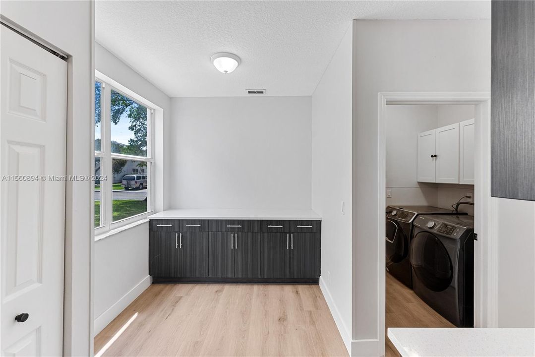 Recently Sold: $699,000 (4 beds, 2 baths, 2292 Square Feet)