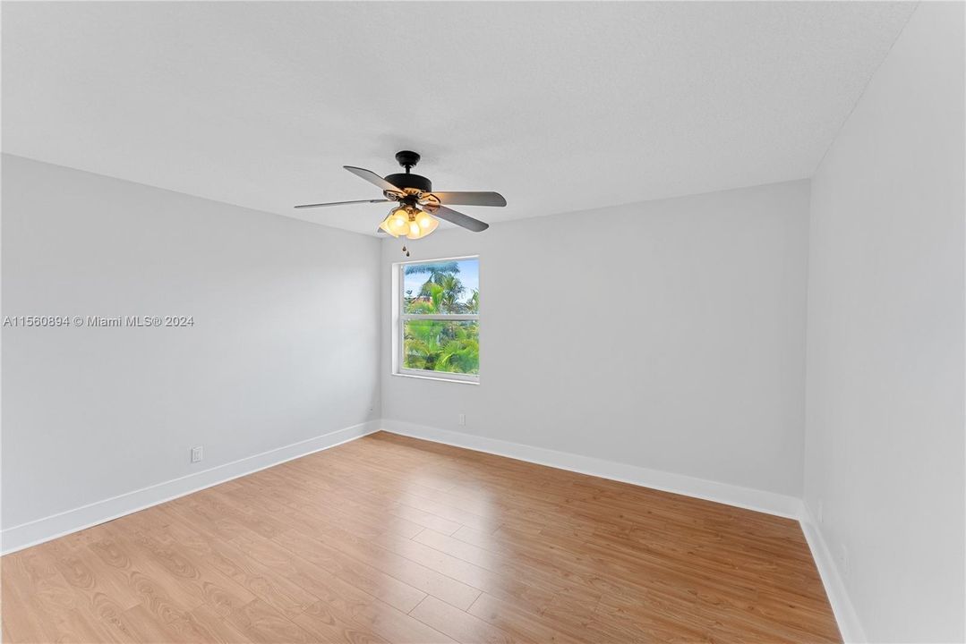 Recently Sold: $699,000 (4 beds, 2 baths, 2292 Square Feet)