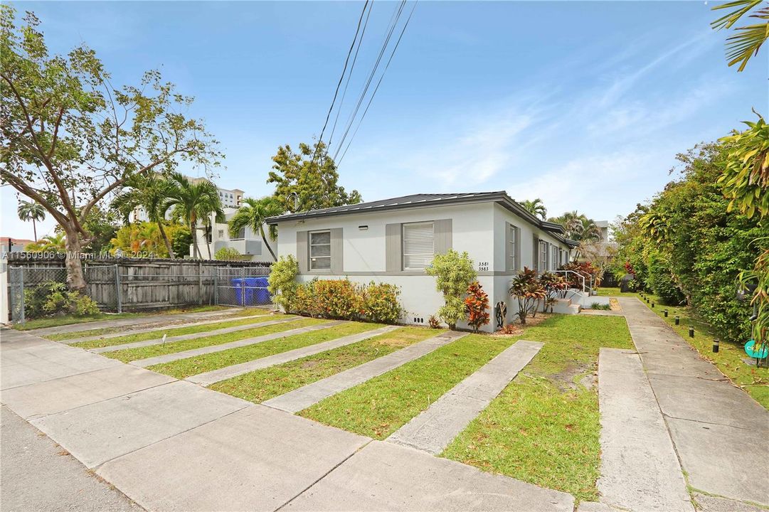 最近租的: $2,400 (2 贝兹, 1 浴室, 804 平方英尺)