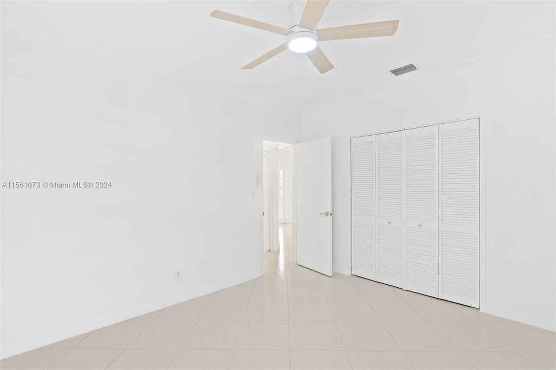 Recently Rented: $3,800 (2 beds, 2 baths, 1500 Square Feet)