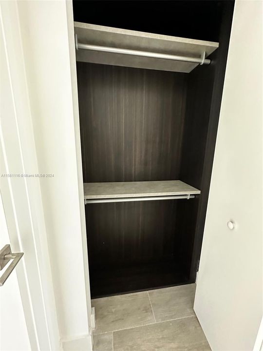 Recently Rented: $4,600 (2 beds, 2 baths, 1081 Square Feet)