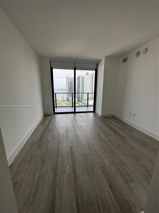 Recently Rented: $4,600 (2 beds, 2 baths, 1081 Square Feet)