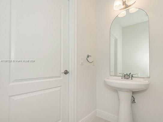 Недавно арендовано: $4,500 (2 спален, 2 ванн, 1560 Квадратных фут)