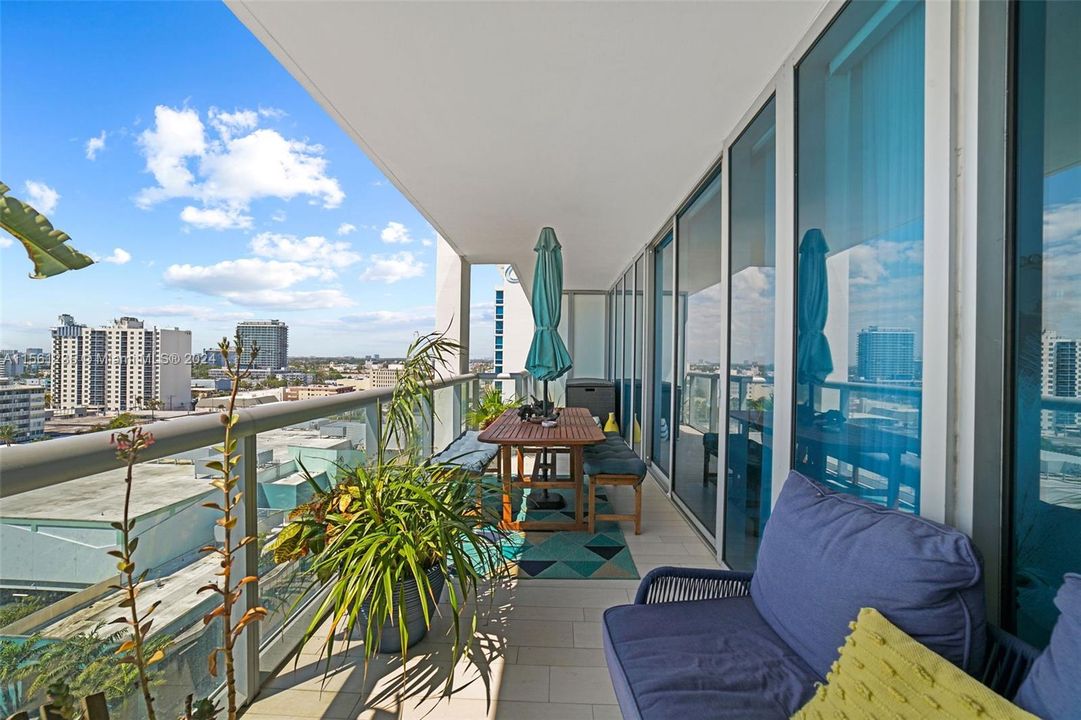 最近租的: $7,500 (2 贝兹, 2 浴室, 1035 平方英尺)