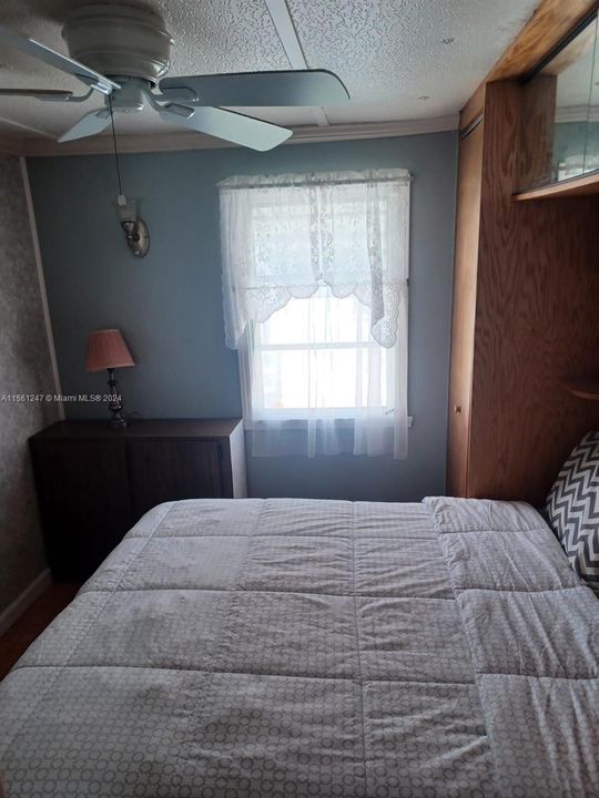 For Sale: $68,000 (2 beds, 1 baths, 1024 Square Feet)