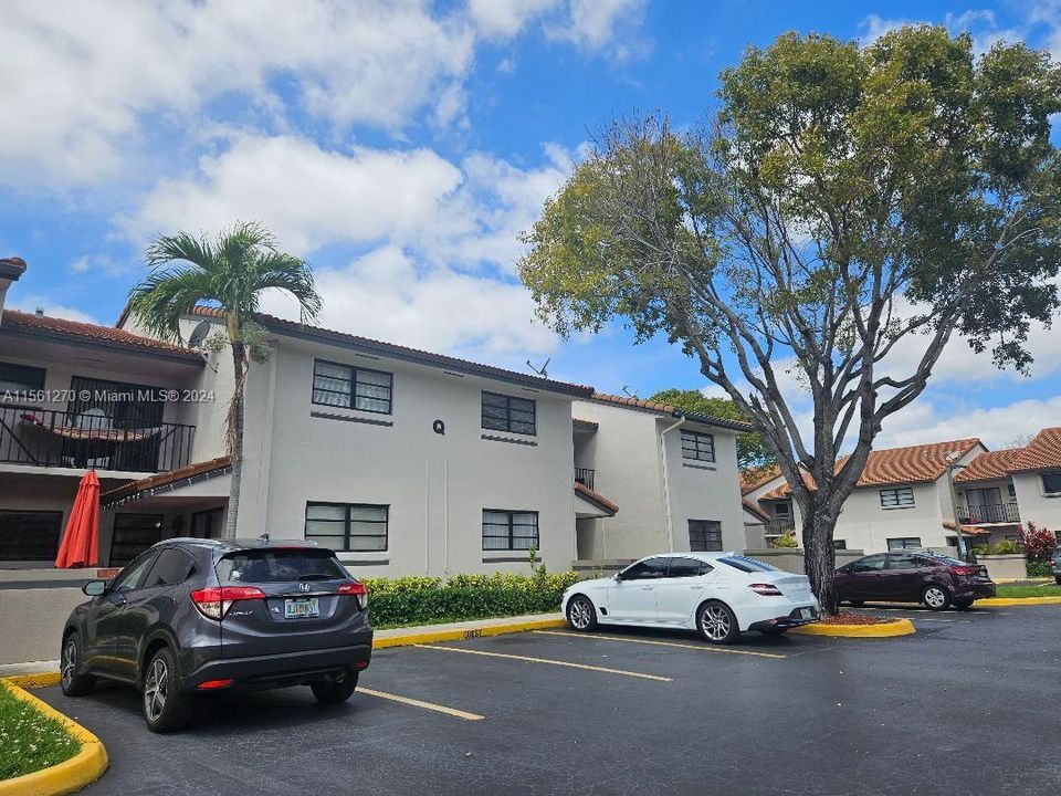 Recently Rented: $2,595 (2 beds, 2 baths, 1190 Square Feet)