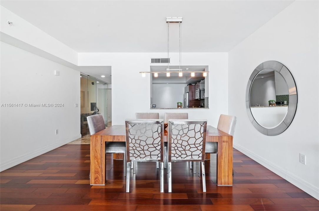 For Sale: $799,000 (2 beds, 2 baths, 1824 Square Feet)