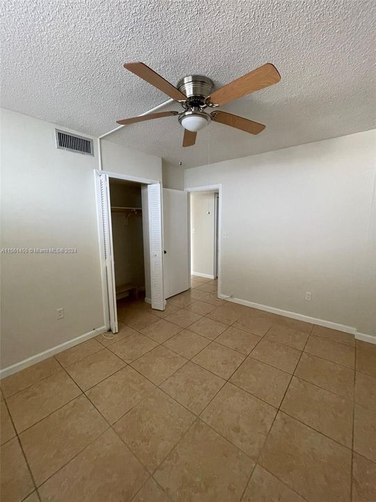 For Rent: $2,300 (2 beds, 2 baths, 1027 Square Feet)