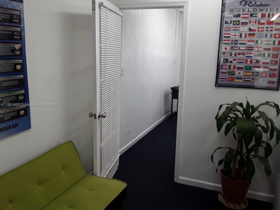 Недавно арендовано: $1,250 (0 спален, 0 ванн, 0 Квадратных фут)