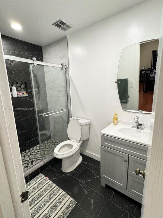 Recently Sold: $335,000 (3 beds, 3 baths, 1360 Square Feet)