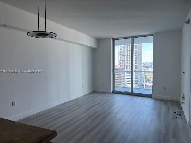 For Sale: $624,900 (2 beds, 2 baths, 1290 Square Feet)