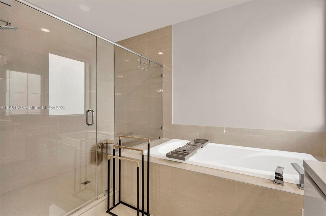 Недавно арендовано: $7,000 (4 спален, 4 ванн, 3030 Квадратных фут)
