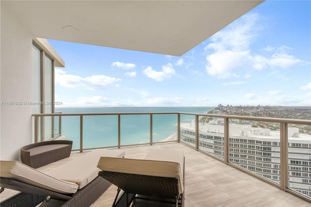 For Sale: $5,900,000 (2 beds, 2 baths, 1799 Square Feet)