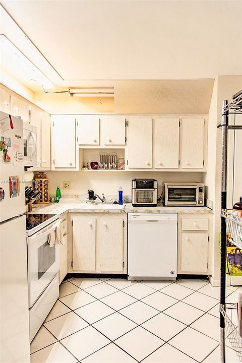 For Sale: $135,000 (2 beds, 2 baths, 1185 Square Feet)