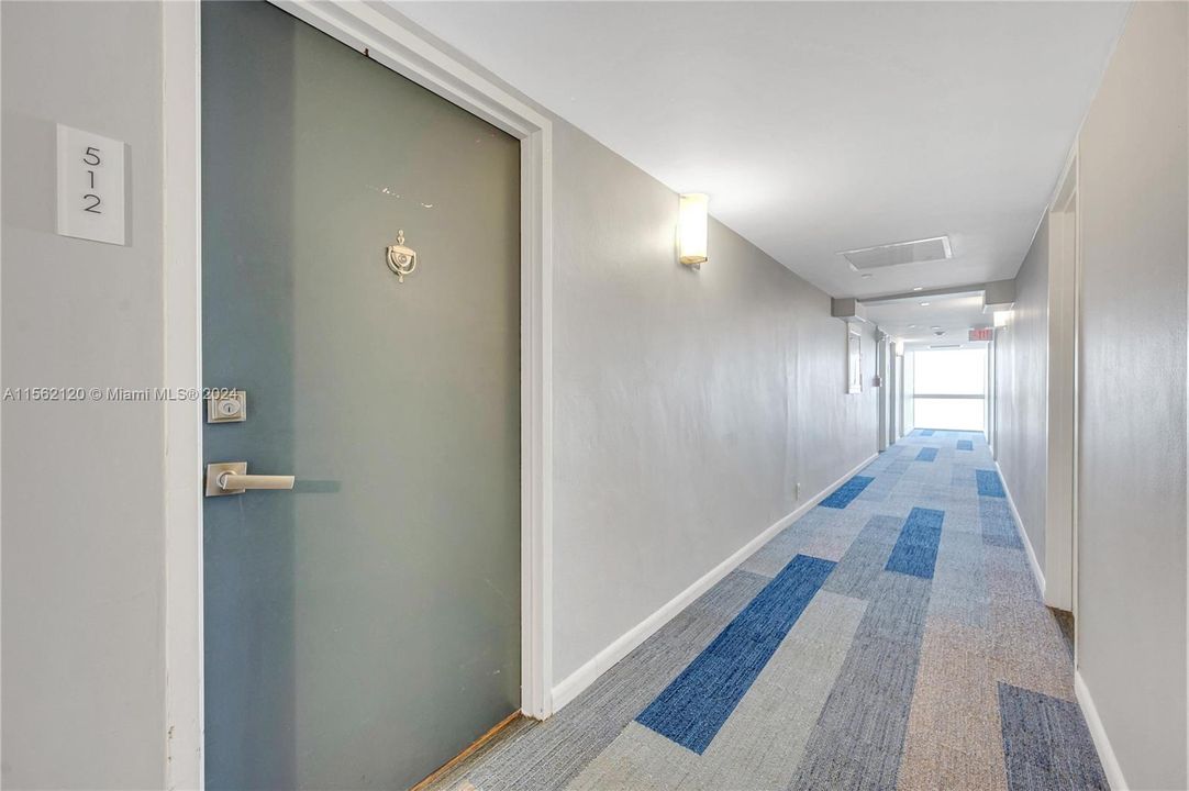 Recently Rented: $1,800 (0 beds, 1 baths, 440 Square Feet)