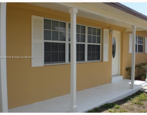 Recently Rented: $2,600 (0 beds, 2 baths, 1200 Square Feet)