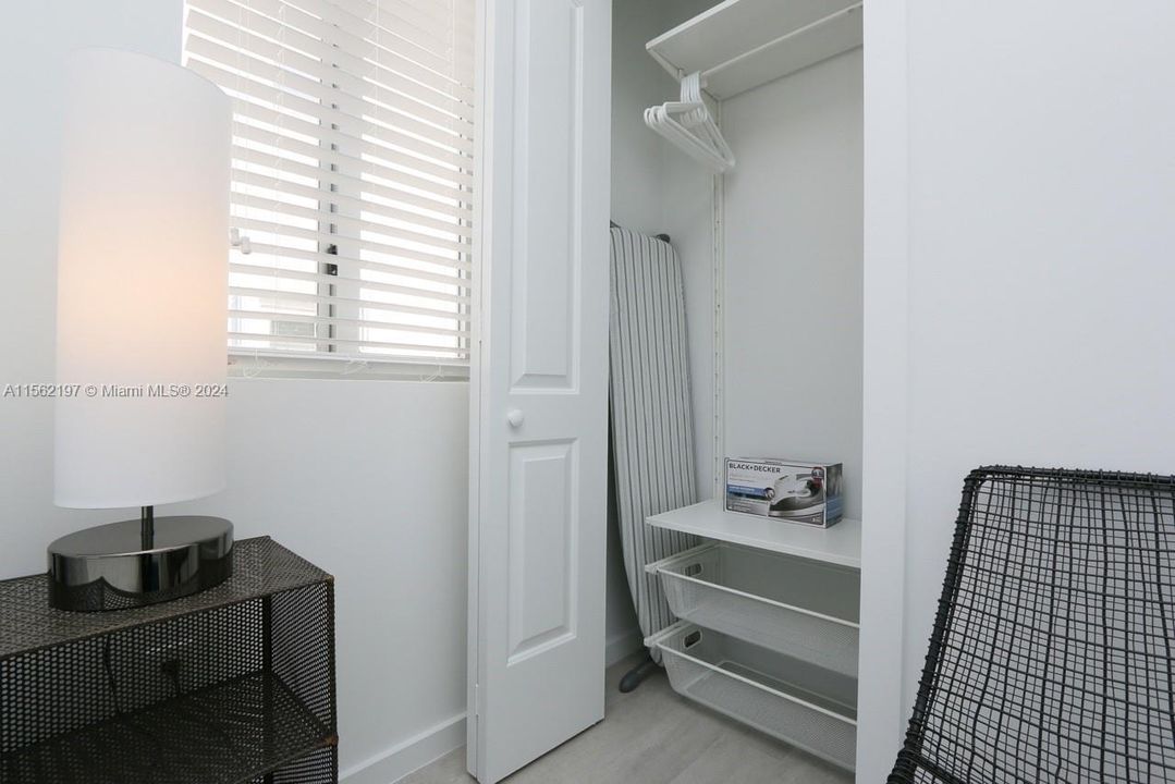 Recently Rented: $1,850 (1 beds, 1 baths, 390 Square Feet)