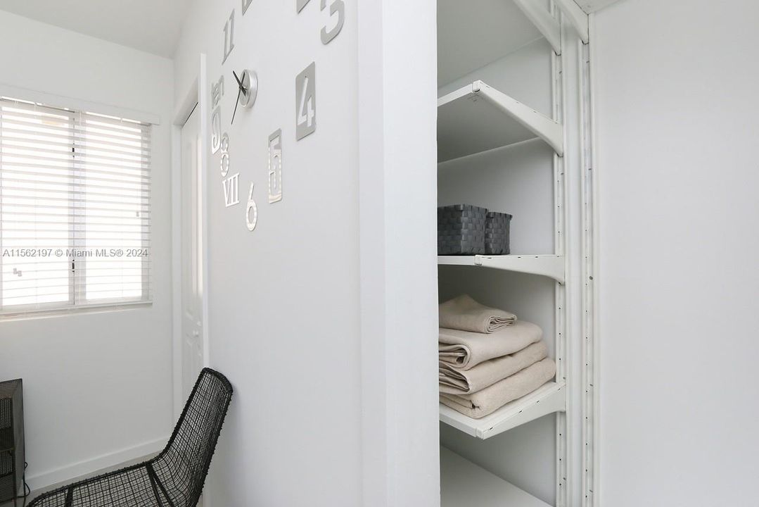 Recently Rented: $1,850 (1 beds, 1 baths, 390 Square Feet)