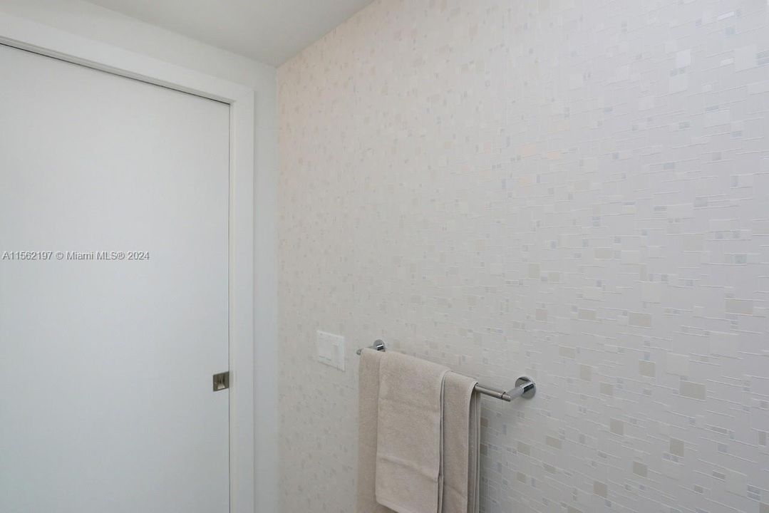 Recently Rented: $1,850 (1 beds, 1 baths, 390 Square Feet)