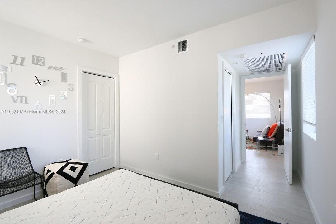 Recently Rented: $1,850 (1 beds, 1 baths, 390 Square Feet)