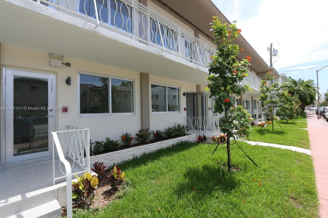 Recently Rented: $1,850 (1 beds, 1 baths, 390 Square Feet)